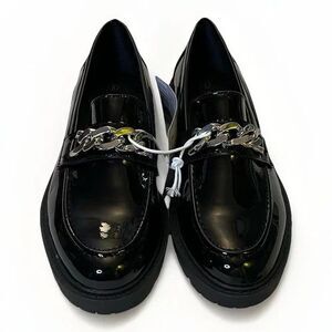 Serra Black Patent Leather Lug Platform Soled Loafers Women’s 8 Silver Chain NIB